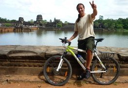 Das Steirerbike mit Albert Hörmann in Kambodscha